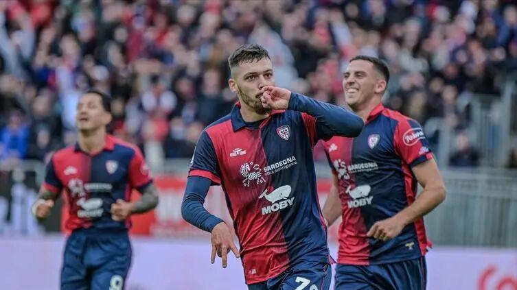 今日竞彩推荐： 落 花 时 节 又 逢 君  今日赛事2串1赛事前瞻，不容错过