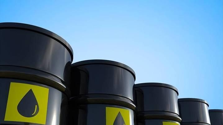 不装了！美军机闯入委领空，强行扣押油轮，特朗普要引爆整个拉美