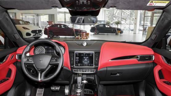 售97.18万元，搭2.0T轻混系统，这款意式豪华车型如何呢？