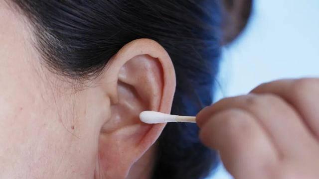 耳屎需要频繁掏吗？过度清洁可能引发耳道损伤风险
