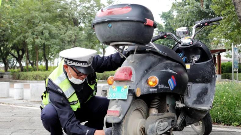 这4类电动车将“禁行”，上路会被罚款、扣车，车主该如何应对？