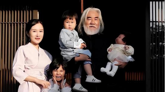 74岁张纪中给妻子过妇女节！送大钻戒好浪漫，42岁杜星霖满脸惊喜