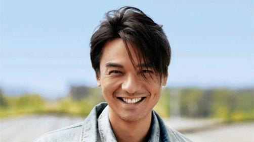 冯德伦：和莫文蔚分手，苦等17年如愿娶到舒淇，结婚8年恩爱如初