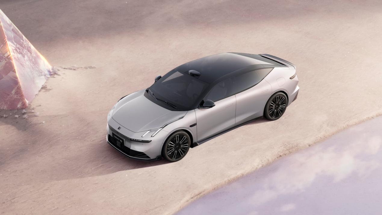 混动轿车该有的样子，领克10 EM-P全球首秀给出答案