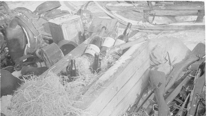 老照片 停战后的苏芬战争 两国士兵相谈甚欢