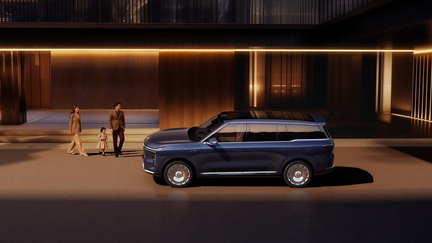 32.28万元起！上汽旗舰大六座·智己LS9震撼上市