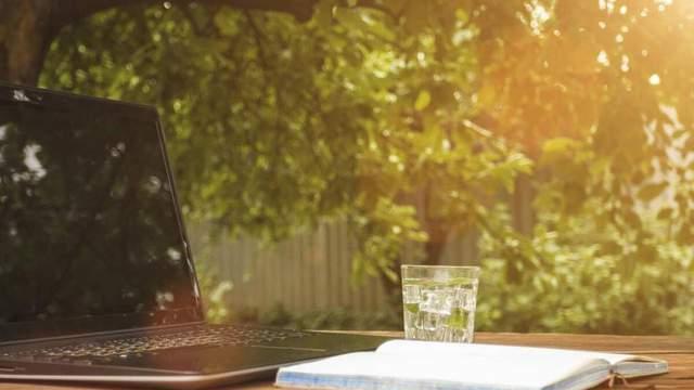 我54岁才明白一个道理：人生所有的关系，其实都是过客一场