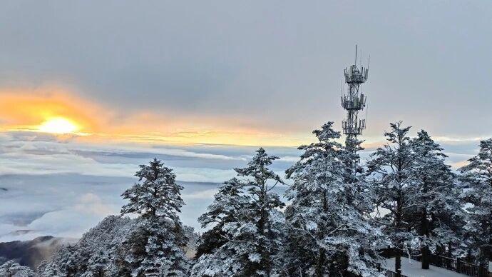 风景名胜·成都 | 西岭雪山：雪落西岭启冬序 诗意山水入画来