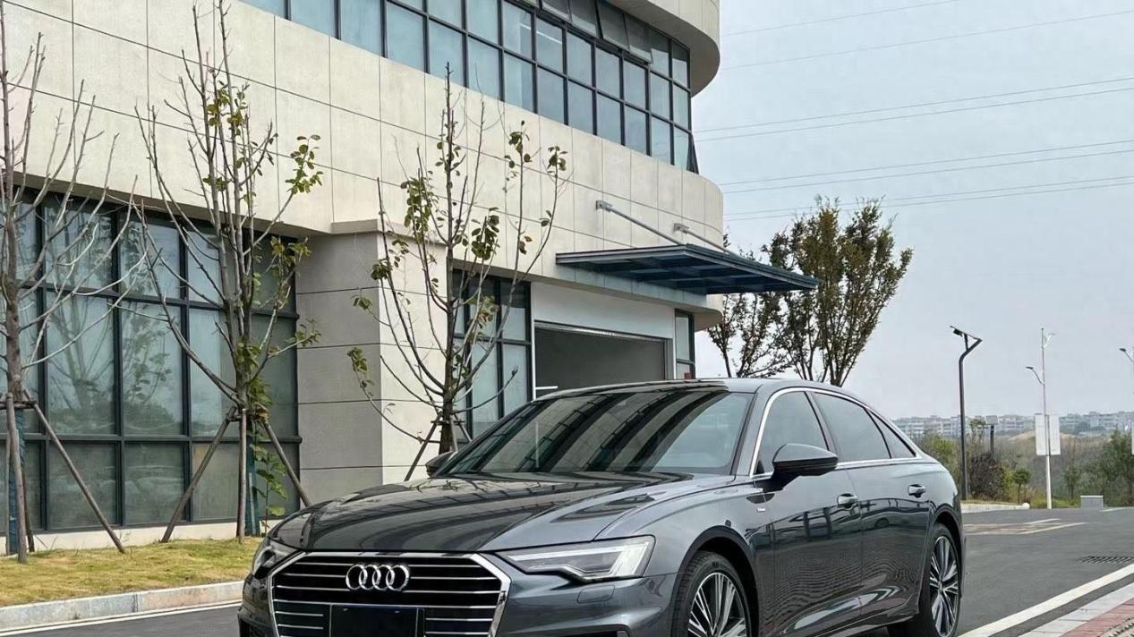 2021款奥迪A6L，7.9秒破百，宜商宜家之选！
