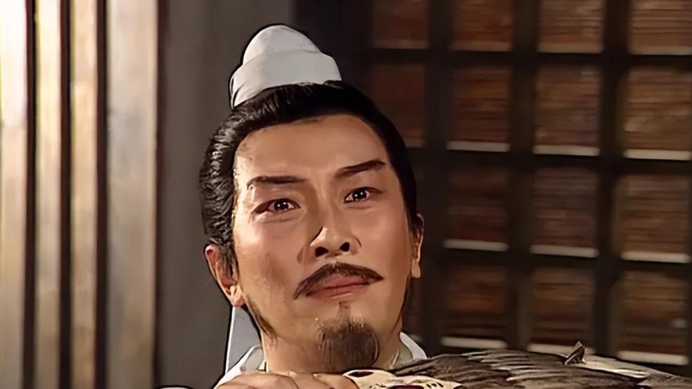 诸葛亮留下一暗探，杀死两个奇才，令司马懿忌惮，为蜀汉续命30年