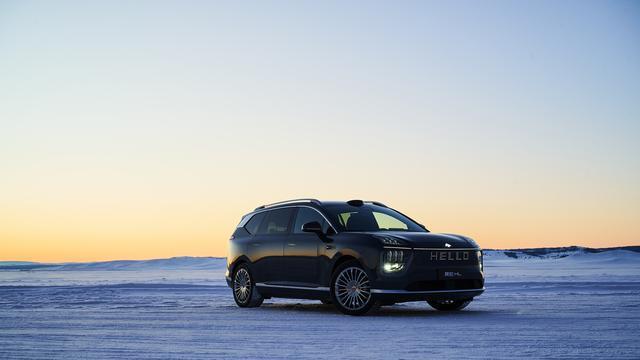 “孤儿车”危机四伏，昊铂HL以“体系化安全”破局家庭出行焦虑