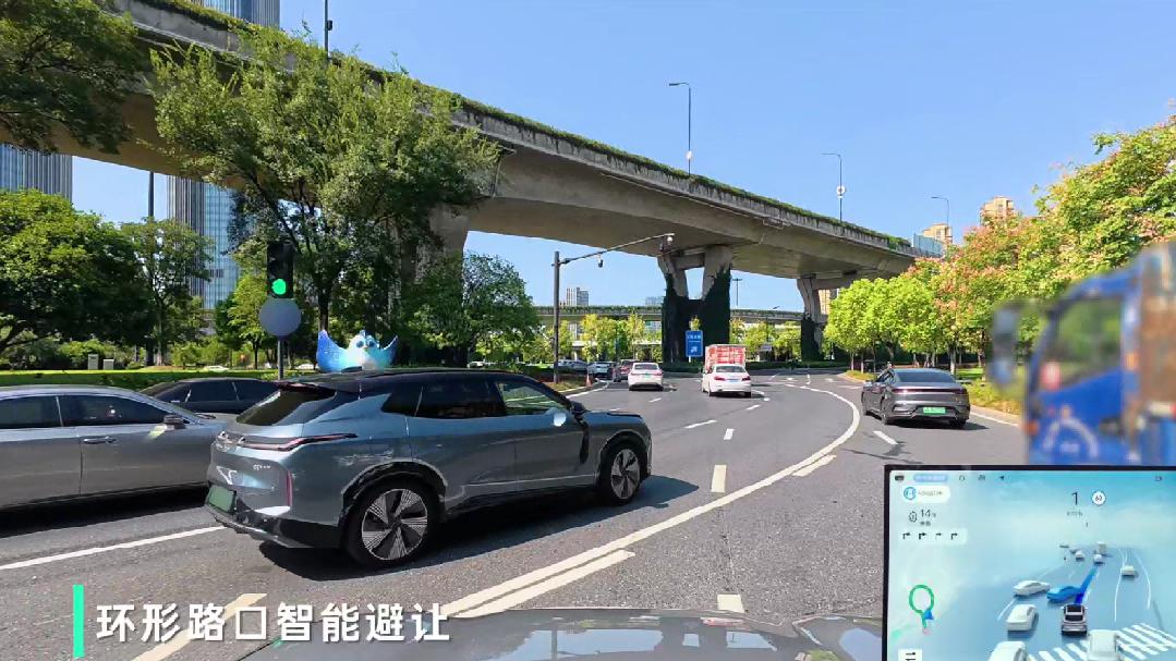 杭州老城区路况压力拉满，全新领克08 EM-P却用辅助驾驶稳到零接管