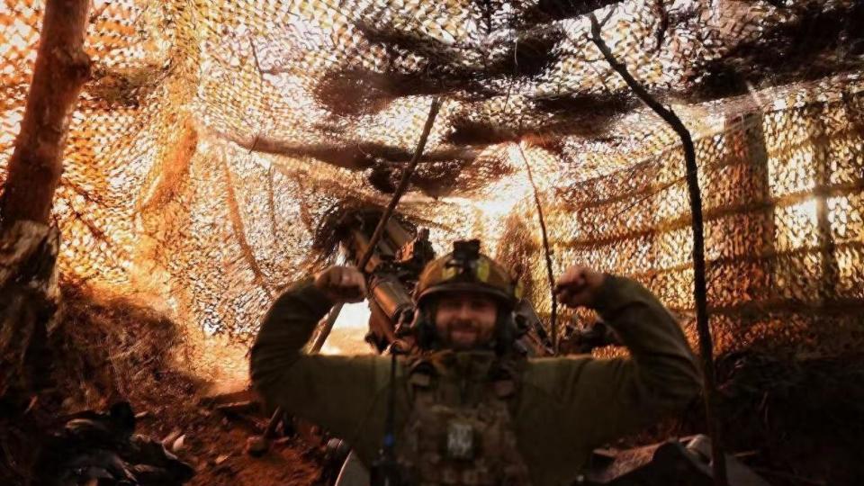 乌军3个旅反攻俄军，24小时内打进库皮扬斯克市中心，俄军被迫退守