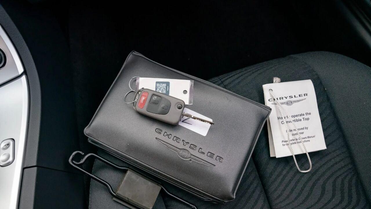 德系血统，美系灵魂！一台仅行驶192英里的克莱斯勒Crossfire再现拍场