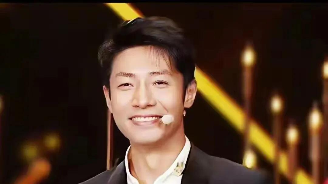 尼格买提获奖引质疑？看完这个救场名场面，全网闭嘴！