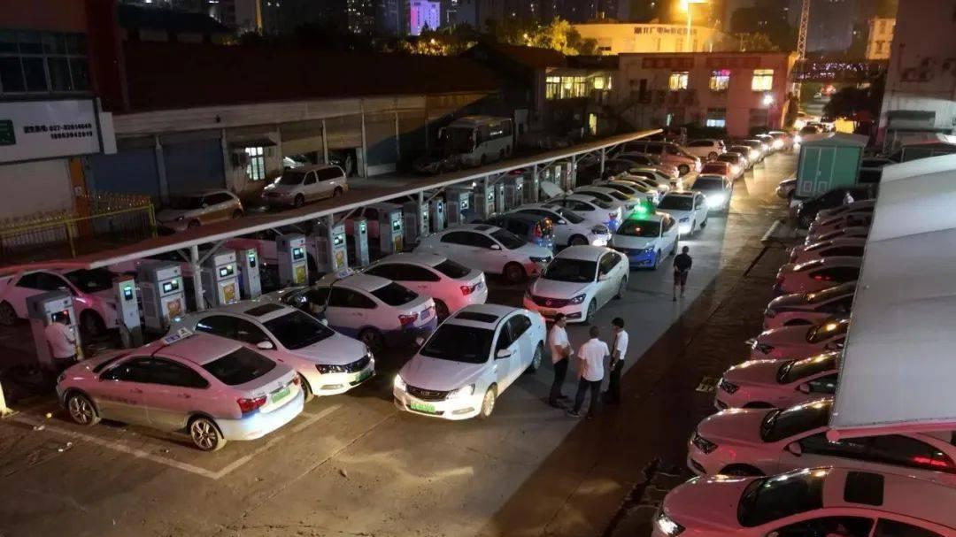 宁德时代换电站突破700座，蔚来押对宝了？