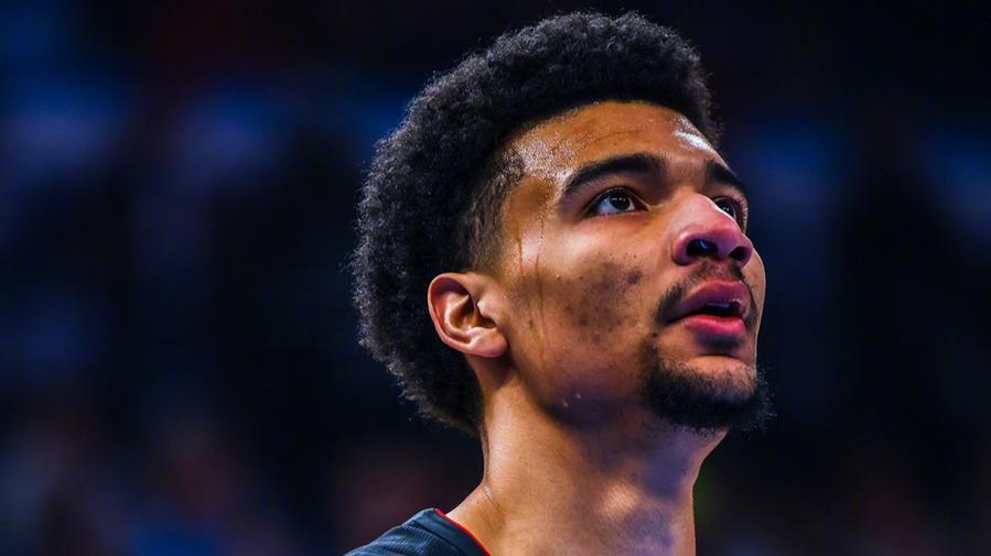 7连胜，21分大逆转、轰24-0、单节32-8，联盟第1打疯：大当家32分