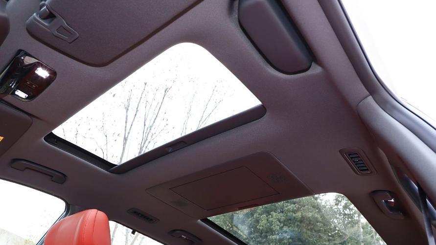 家用SUV新宠！配L2级智驾+冷暖冰箱，这车不香吗？