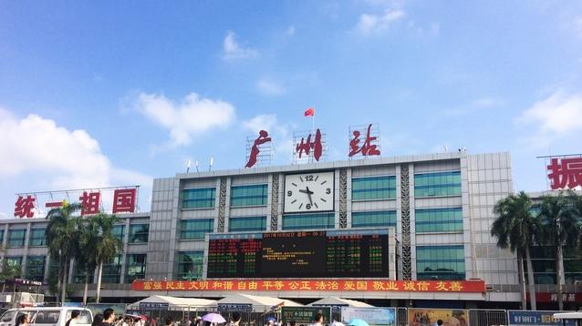 K87九江至广州，夕发朝至，全程用时13小时，中途停5站