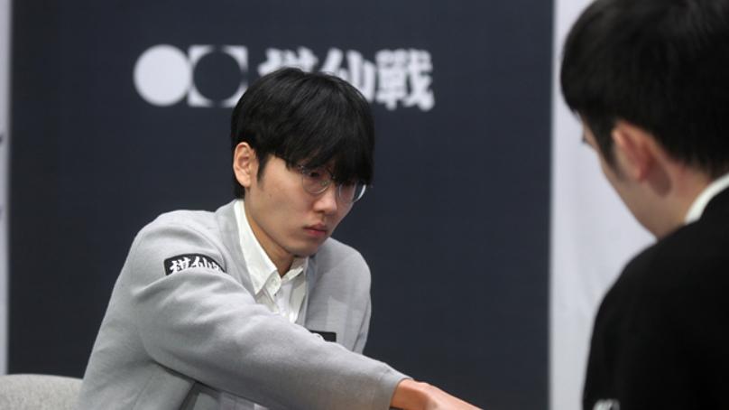 数据：世界大赛中国黑马频出，申真谞今年第4次倒在血泊中，下坡路无疑！