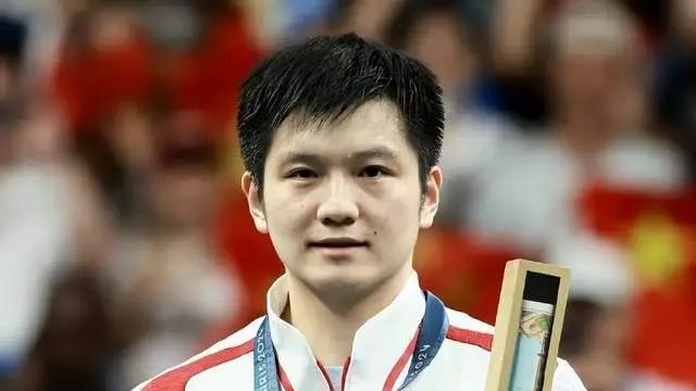 樊振东凭借巴黎奥运金牌获得终身保障！年满60岁后，每月可领取6000元！