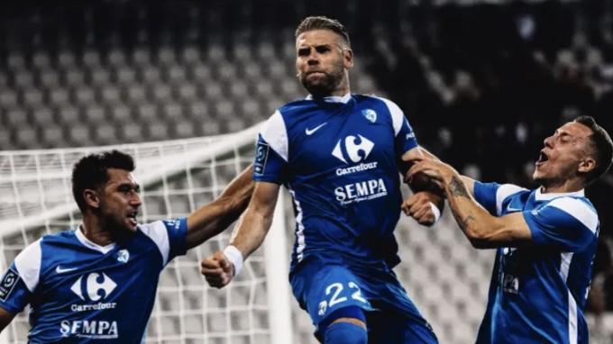 11月28日: 阿纳西恐难高估