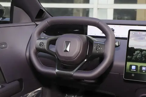 试驾阿维塔06：11月18.99万起+多重福利 颜值动力适配日常与自驾