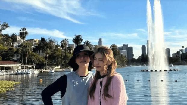 考古 | 冯小刚养女和徐帆越长越像！高颜值气质优雅