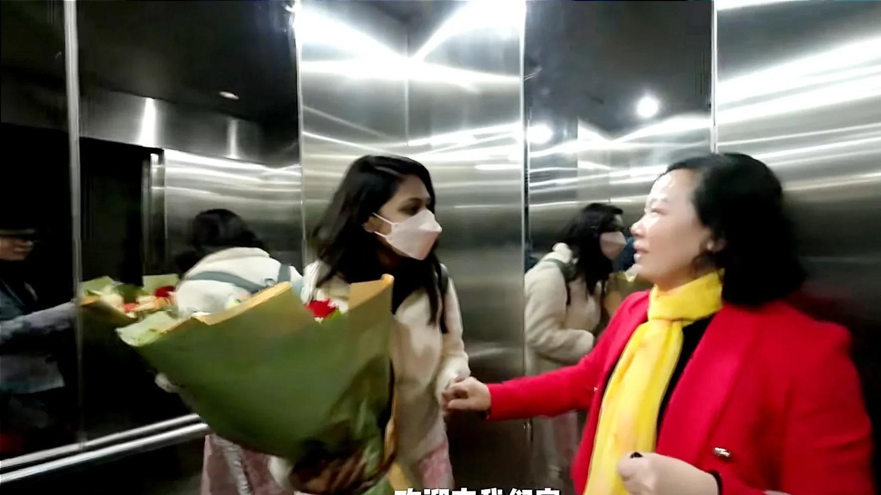 历经三年疫情阻隔，武汉小伙终与印度女友在汉团聚并登记结婚