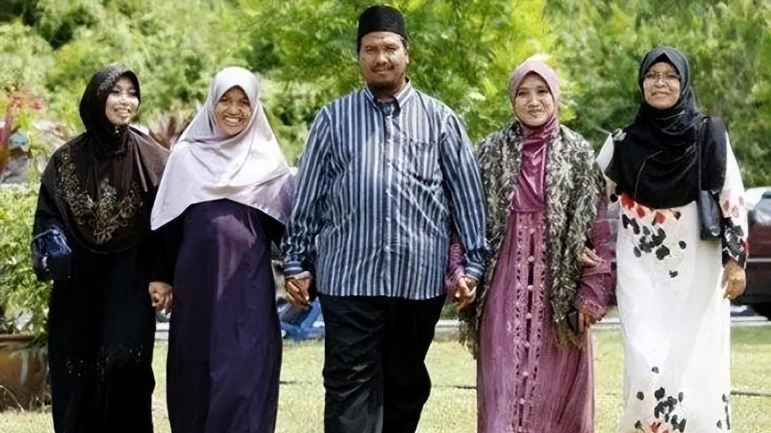 沙特阿拉伯女子嫁给中国男人，岳母来华探亲竟提出想把小女儿也嫁给他！