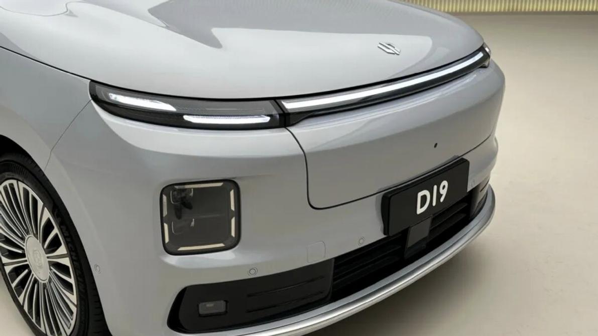零跑D19首发，80度电池增程车，上来就是猛料