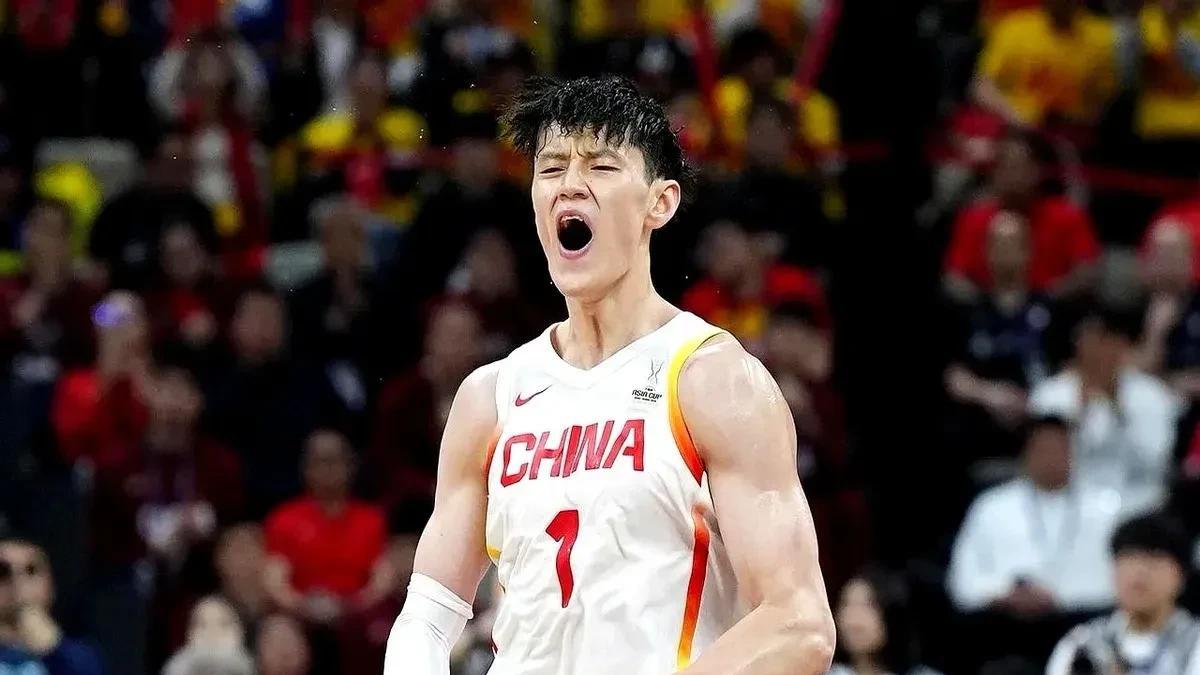 中国男篮新一届12人名单浮出水面：10人基本敲定，4人争2位置