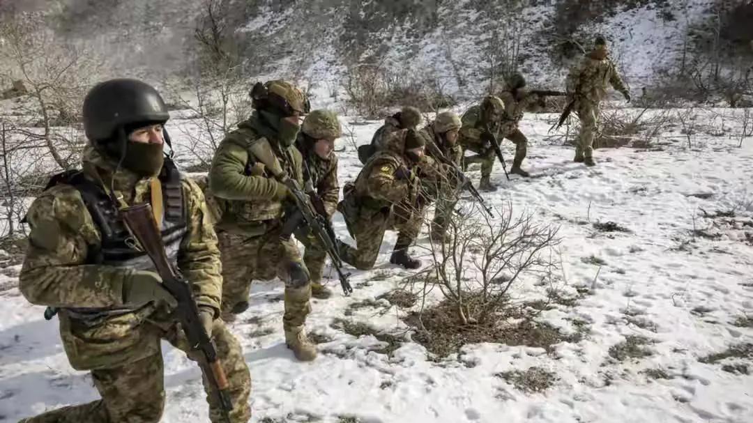 克里姆林宫5小时大博弈：美俄和谈崩了，乌克兰最怕的事来了