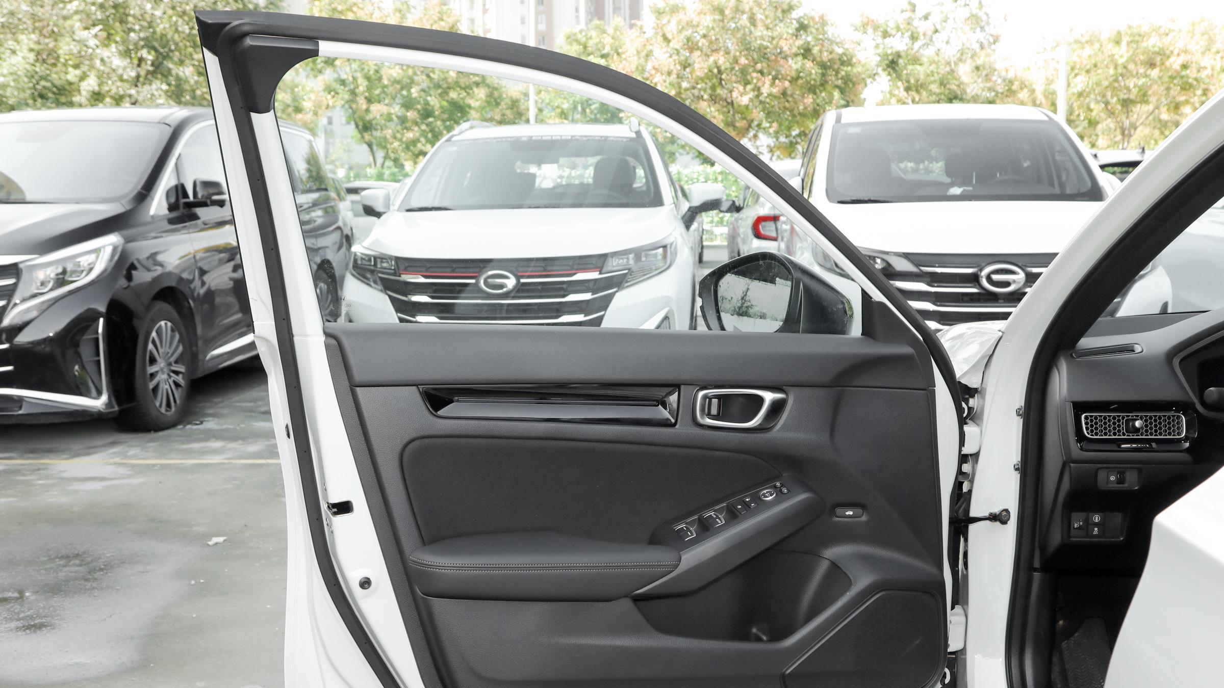 体验本田思域：1.5T+L2智驾，10万出头拿下，动力操控依旧亮眼