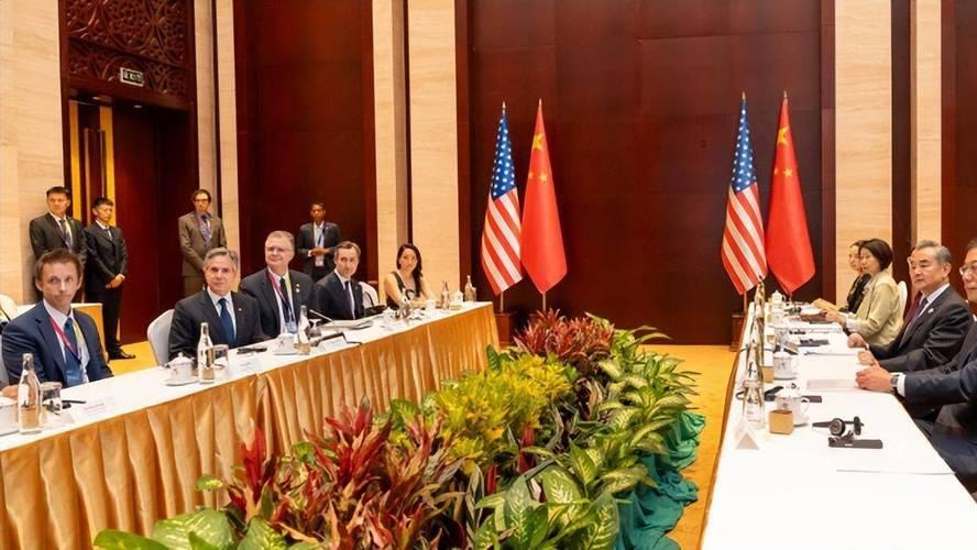 中美 8 小时会谈刚结束，美财长会后脸色不对劲，特朗普紧急发文