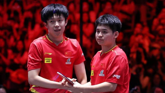 历史时刻：林诗栋登上世界第一，蒯曼连升8位，朱雨玲杀回前50！