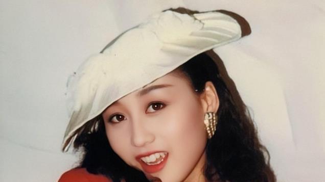 利智：嫁给李连杰才是心碎的开始，婆婆张凤兰至死都没有原谅她