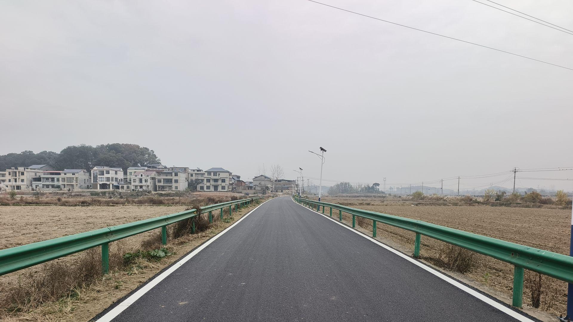 三溪镇世林村：路“靓”了 日子更“亮”了