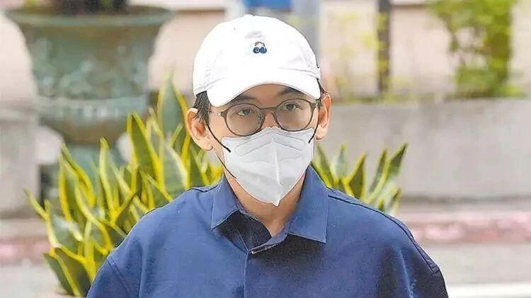 台湾艺人黄子佼持有数千份少年儿童性影像，二审缓刑遭抗诉