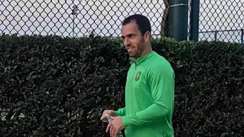 塞鸟是内援！国安开局两连客皆为恶战，塞蒂恩在433与442之间切换