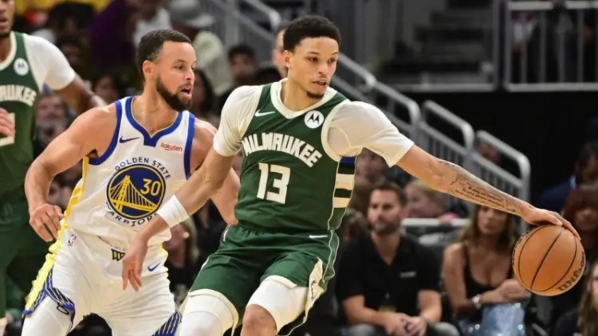 爆冷两连败！无奈沦为草根逆袭背景墙！照这么打，你们很难再夺冠