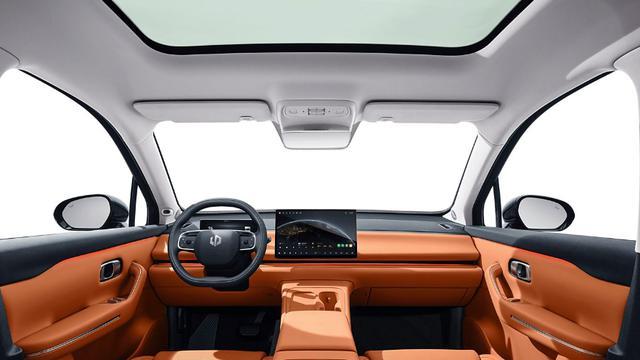 纯电续航580km+六座！零跑C16突降至11.87万，CLTC能信几分？