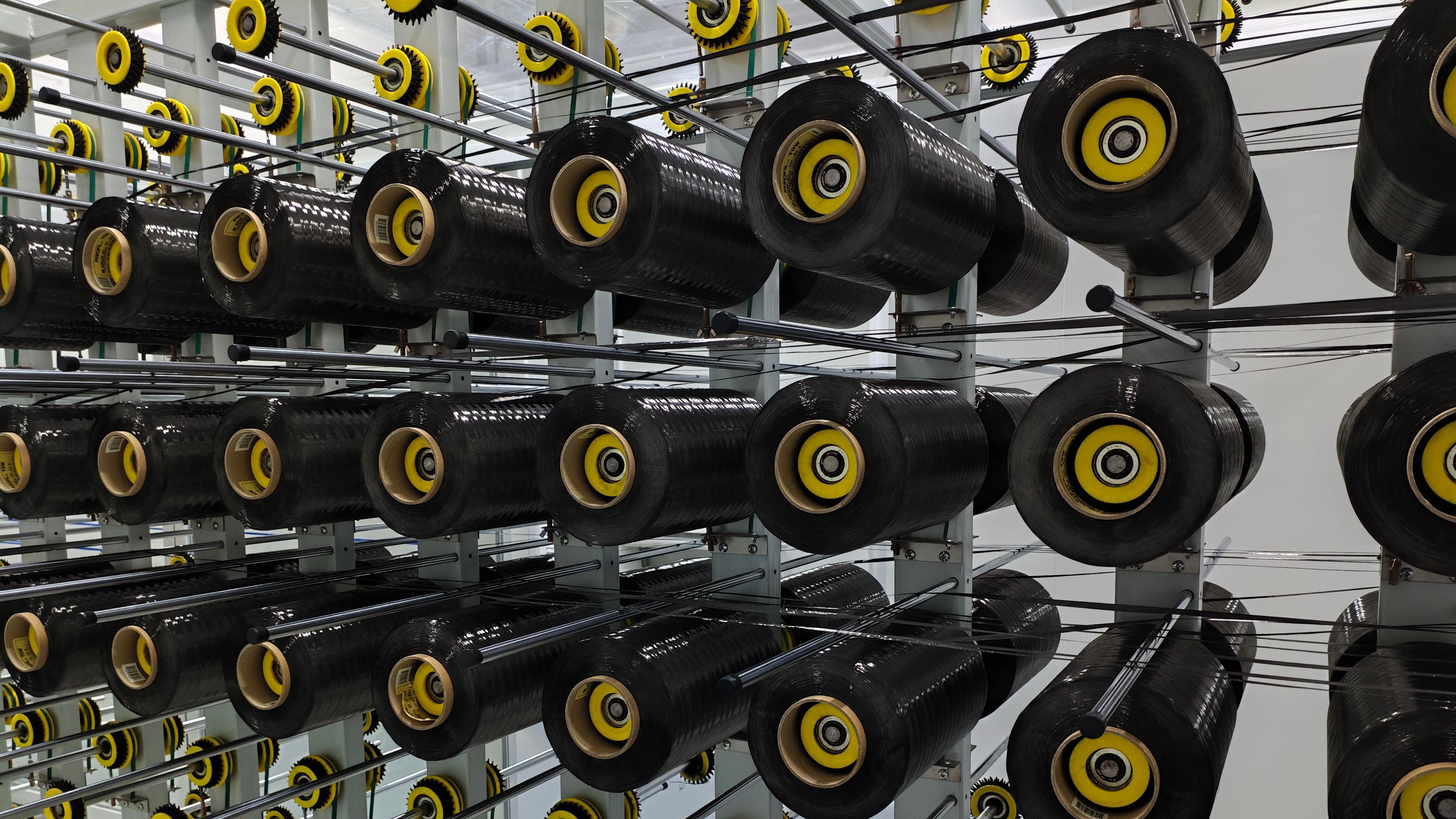 碳纤维布预浸料树脂的作用与用途