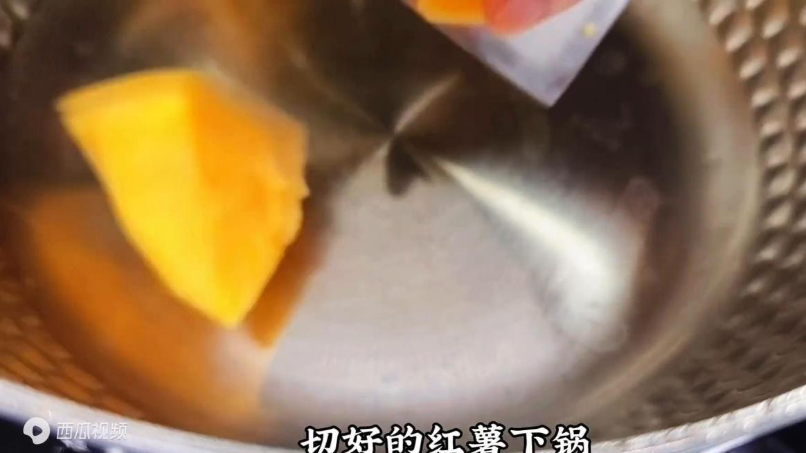 新鲜鸡头米搭配红薯，香甜绵软弹牙