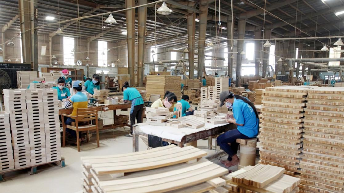 越南木材：被中美“逼”出来的大生意！对中国出口暴增124%