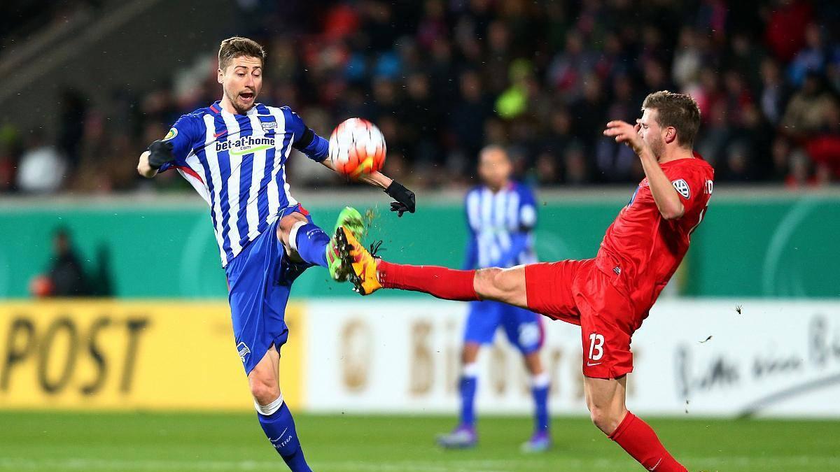 德国杯德乙内战：柏林赫塔主场迎埃沃斯堡，复仇与黑马的对决