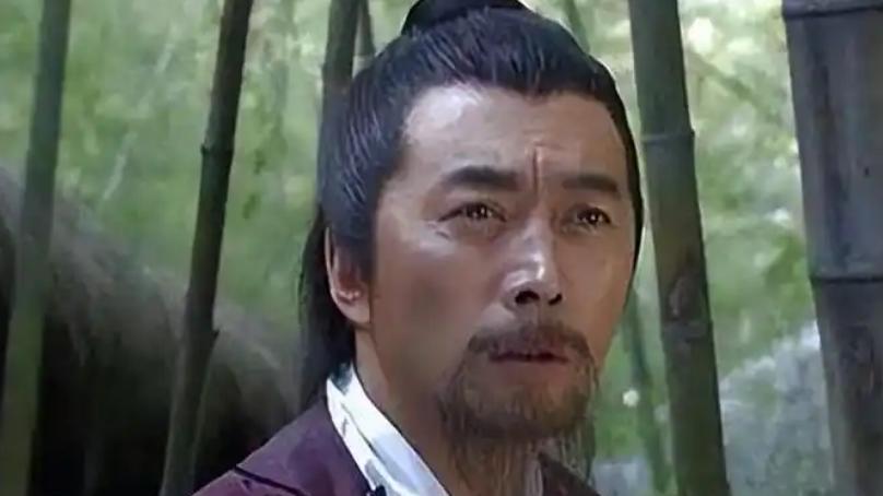 刘伯温讨水喝，妇人故意往碗里撒了一把谷壳，刘伯温：您大有智慧