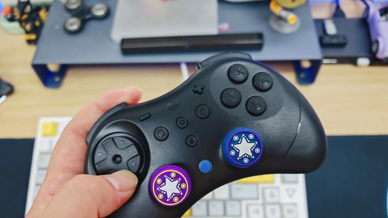 霍尔电磁摇杆+磁悬浮马达，谷粒精灵2 Pro带你领略游戏快感 ‌