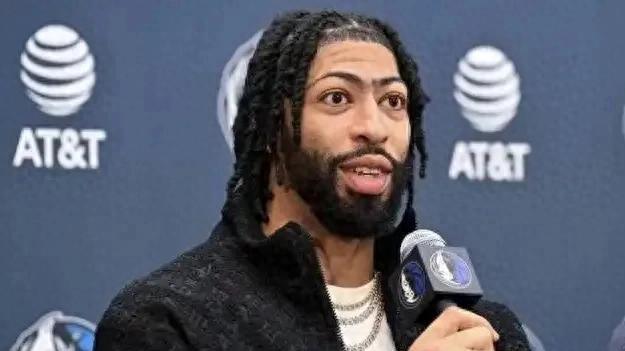 太残酷了！欧文刚宣布赛季报销，浓眉就考虑放弃接下来所有比赛