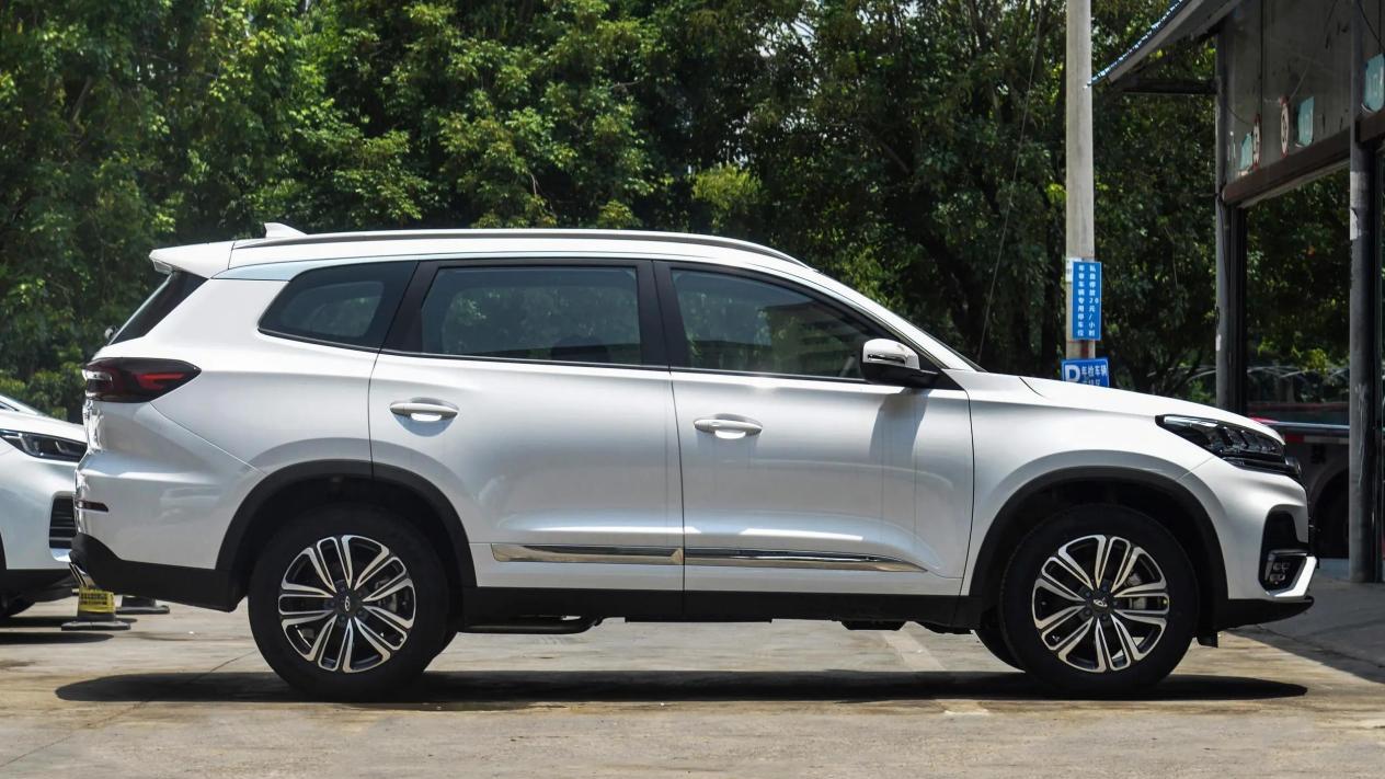 奇瑞再次爆发，一个月卖出21097辆，197马力配大空间，家用首选